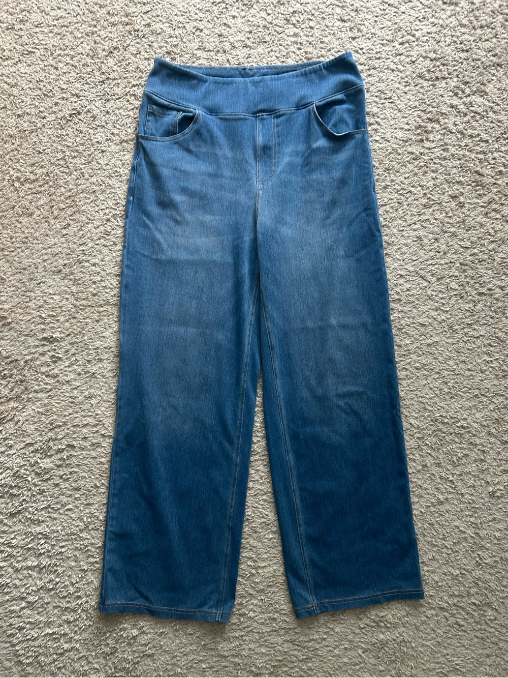 Women’s Wide-Leg Pull-On Jeans